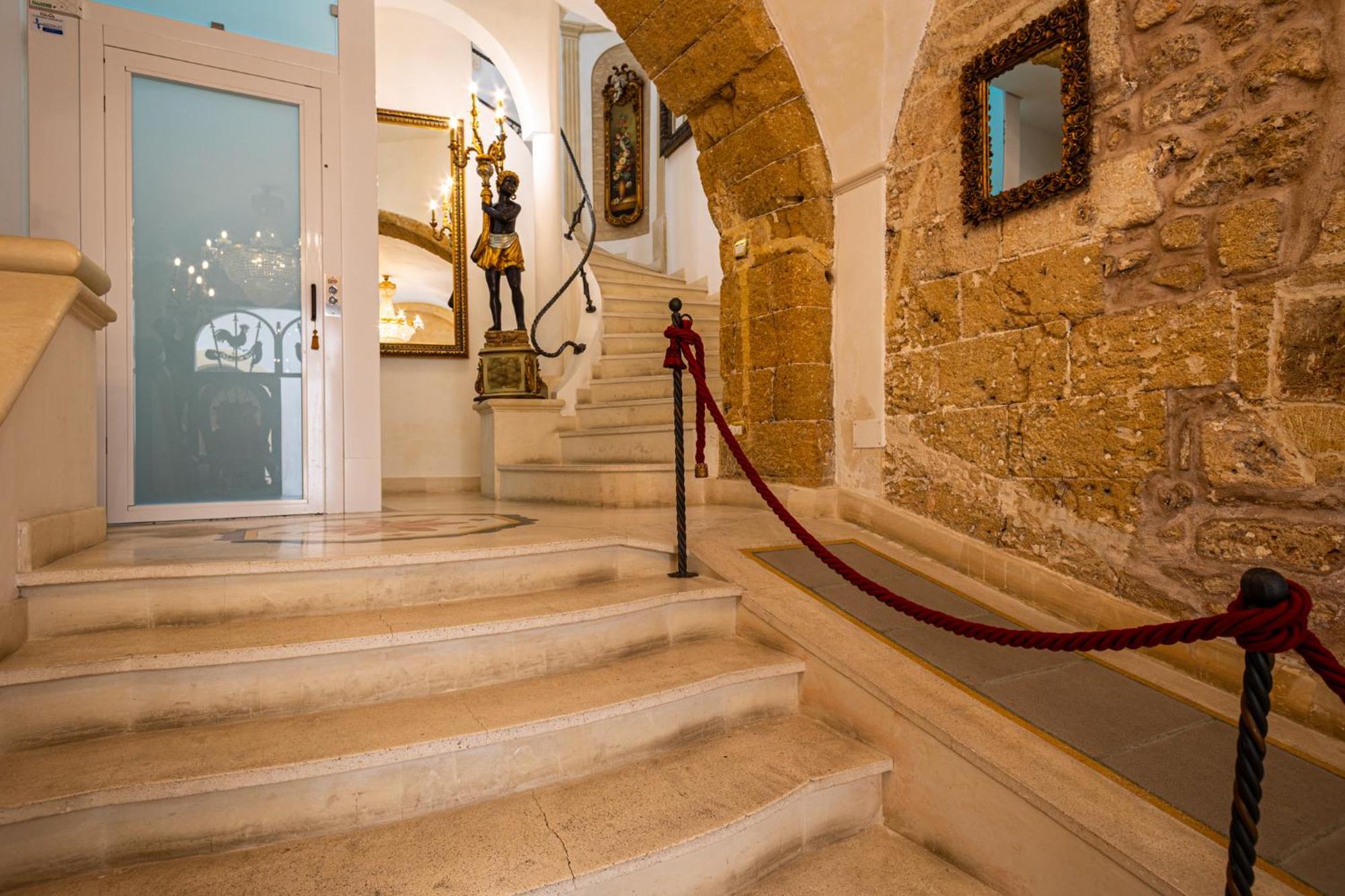 Palazzo Gallo *