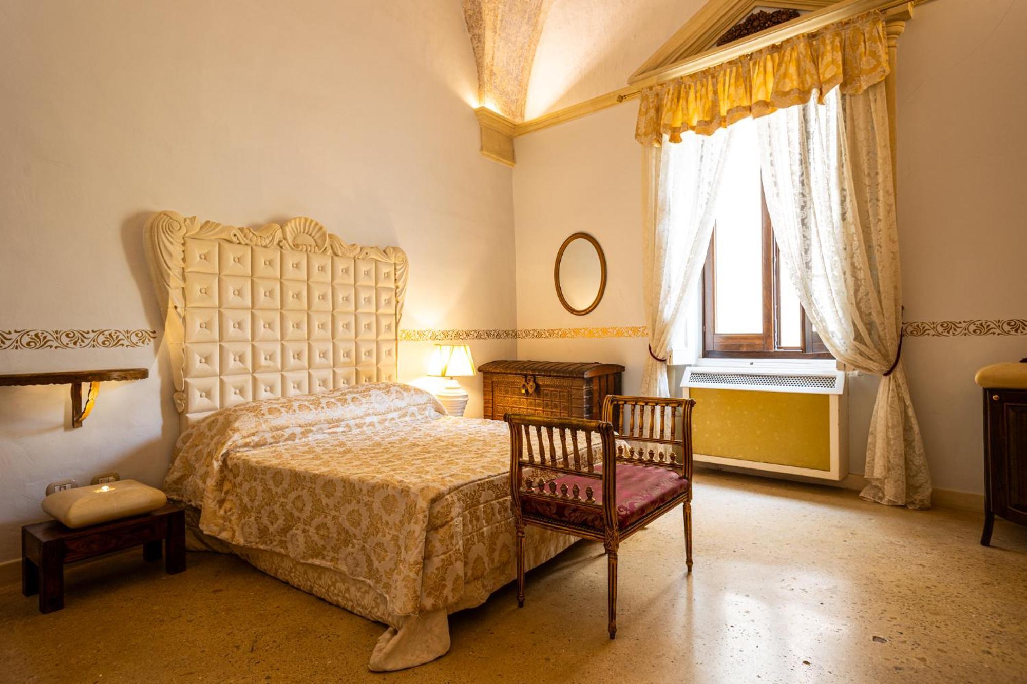 Palazzo Gallo *